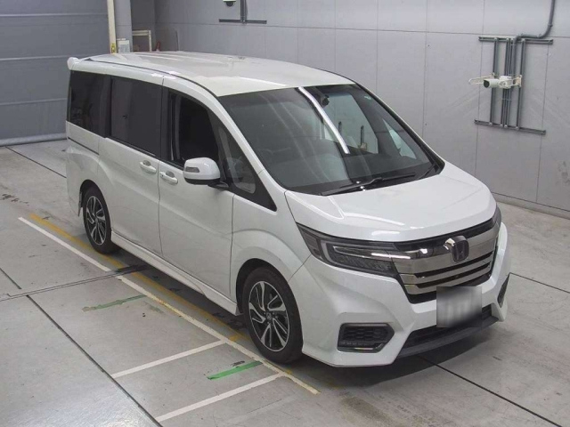 HONDA STEP WAGON 2017