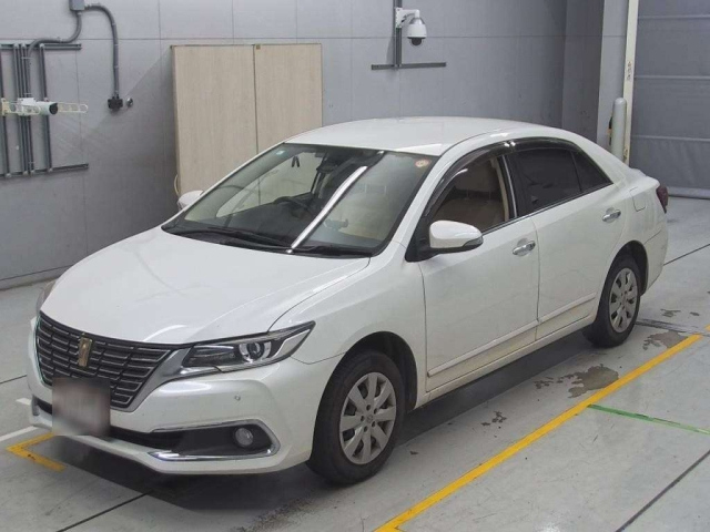 TOYOTA PREMIO 2017