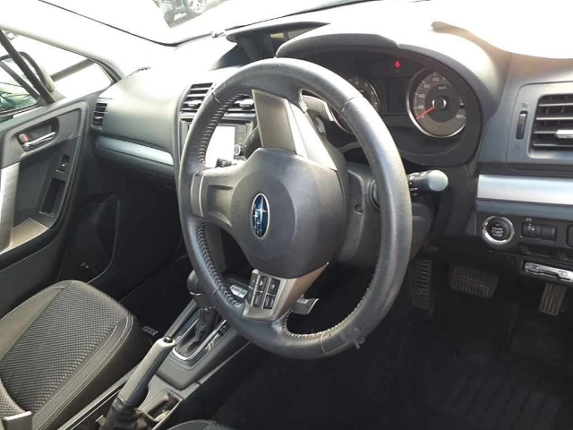 SUBARU FORESTER 2014