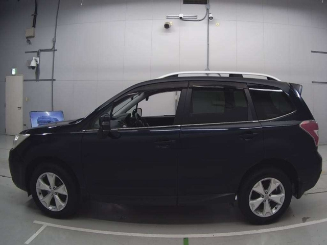 SUBARU FORESTER 2014