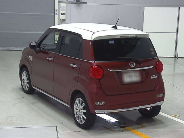 DAIHATSU CAST 2017