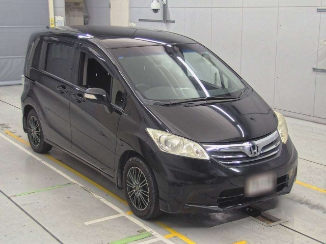 HONDA FREED 2013
