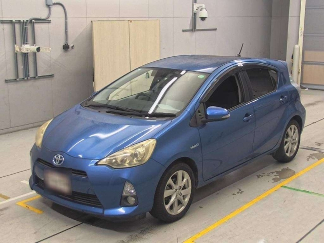 TOYOTA AQUA 2012