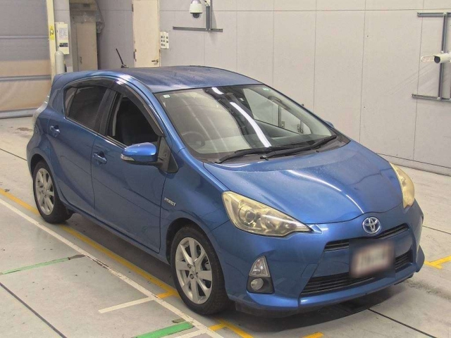 TOYOTA AQUA 2012