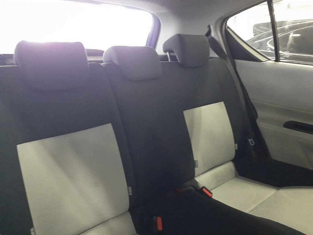 TOYOTA AQUA 2012