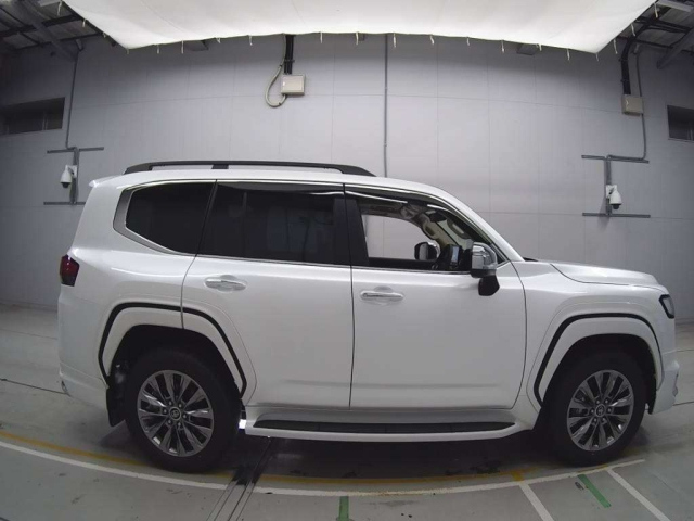 TOYOTA LAND CRUISER 2025