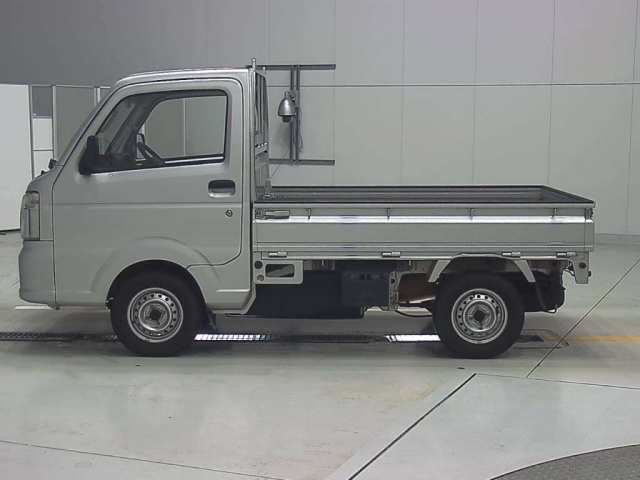 NISSAN CLIPPER TRUCK 2020