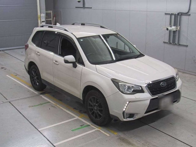 SUBARU FORESTER 2016