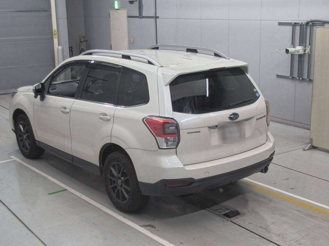 SUBARU FORESTER 2016