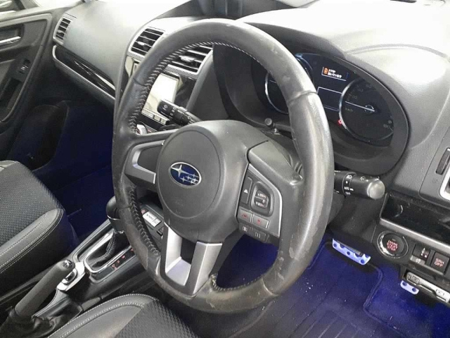 SUBARU FORESTER 2016
