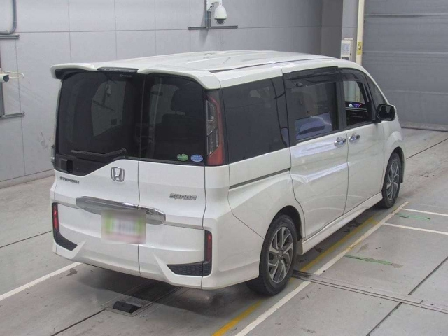 HONDA STEP WAGON 2015