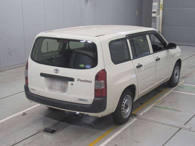 TOYOTA PROBOX 2017
