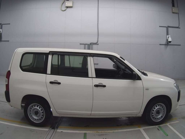 TOYOTA PROBOX 2017