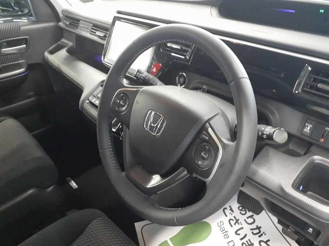 HONDA STEP WAGON 2015