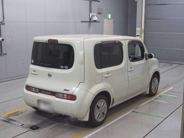 NISSAN CUBE 2010