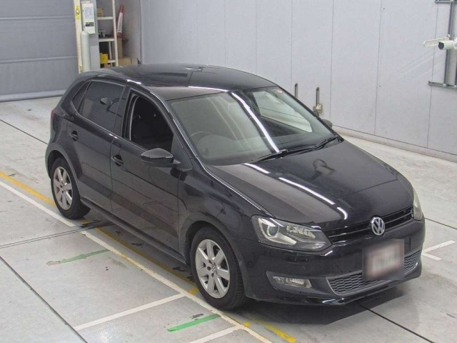 VOLKSWAGEN POLO 2012