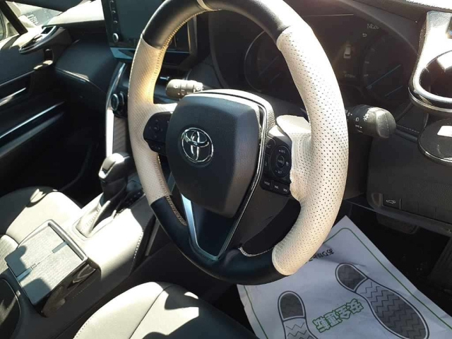 TOYOTA HARRIER 2021