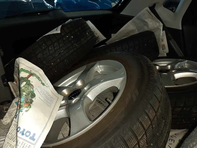 VOLKSWAGEN POLO 2012