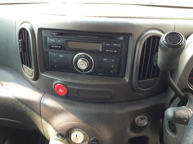 NISSAN CUBE 2010