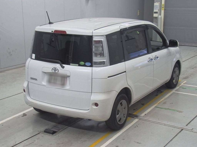 TOYOTA SIENTA 2012