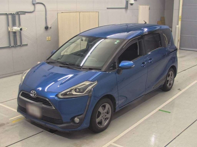 TOYOTA SIENTA 2016