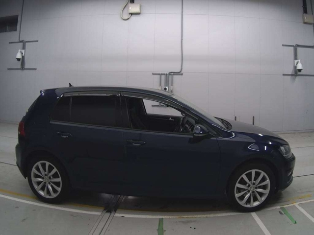 VOLKSWAGEN GOLF 2015