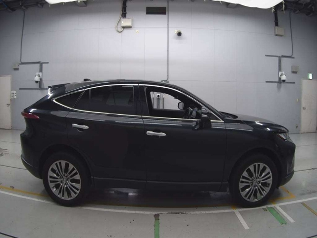 TOYOTA HARRIER 2021