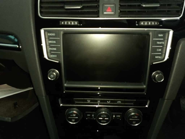 VOLKSWAGEN GOLF 2015