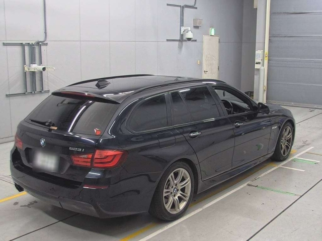 BMW 5 SERIES 2012