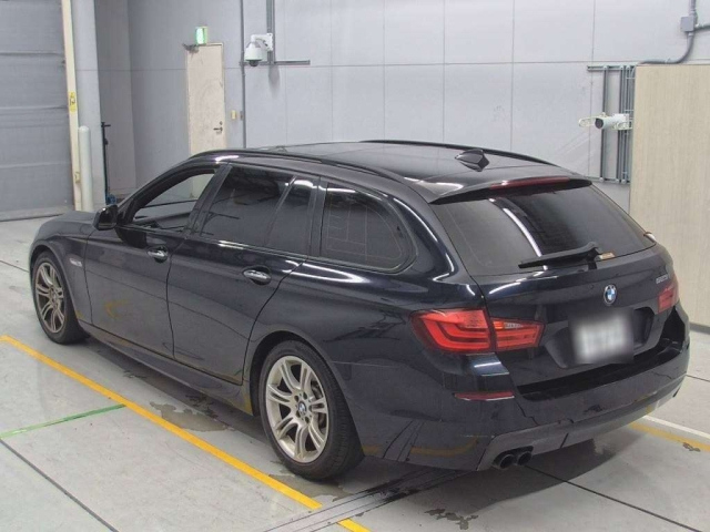 BMW 5 SERIES 2012