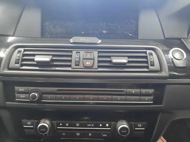 BMW 5 SERIES 2012