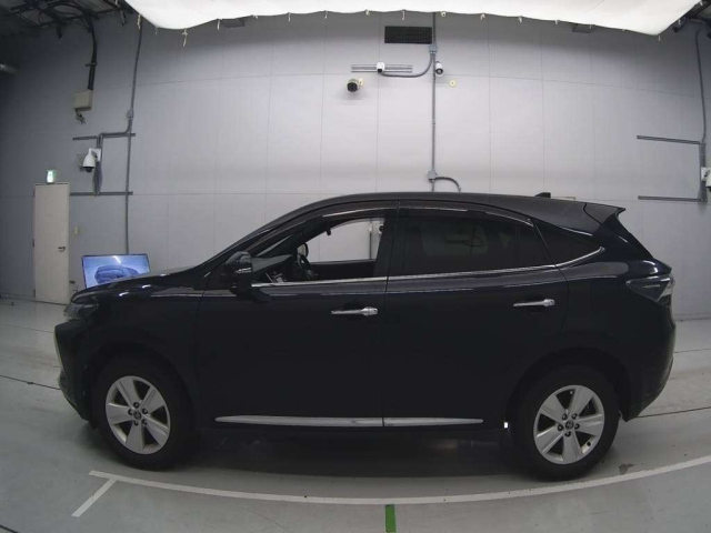 TOYOTA HARRIER 2016