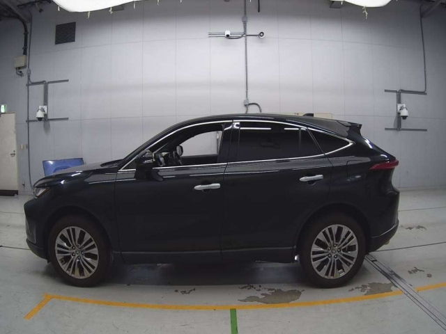TOYOTA HARRIER 2021