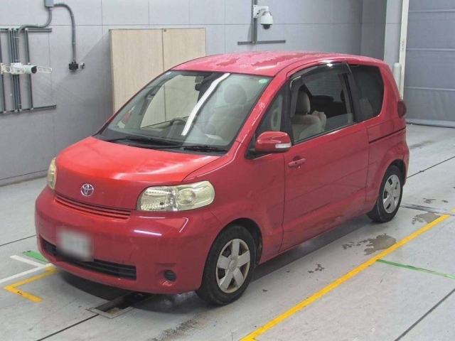 TOYOTA PORTE 2011