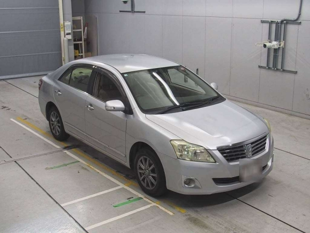 TOYOTA PREMIO 2012