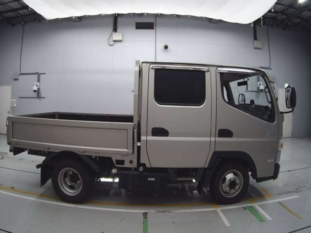 MITSUBISHI CANTER 2020