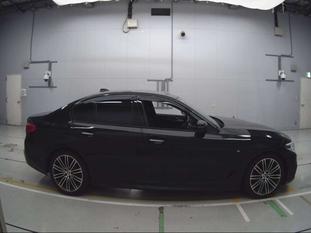 BMW 5 SERIES 2018