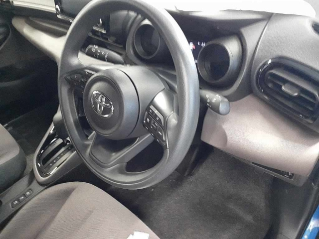 TOYOTA YARIS 2021