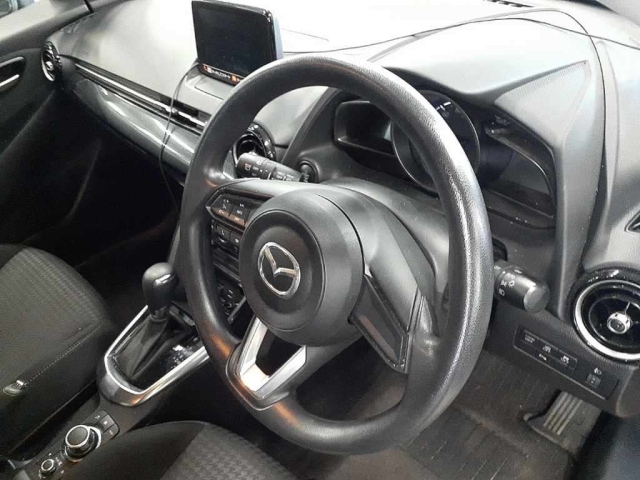 MAZDA DEMIO 2019