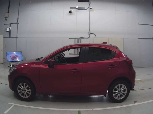 MAZDA DEMIO 2019
