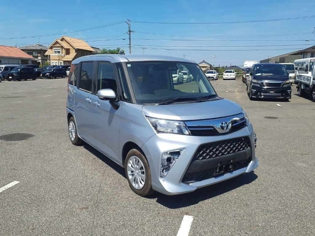 TOYOTA ROOMY 2025