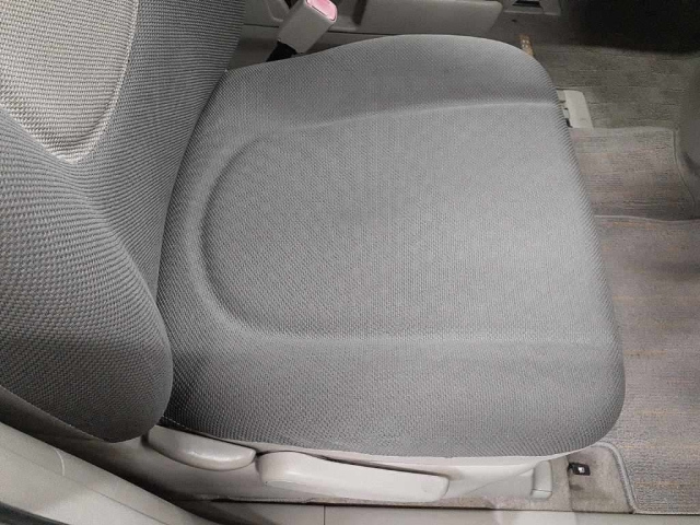 TOYOTA PORTE 2012