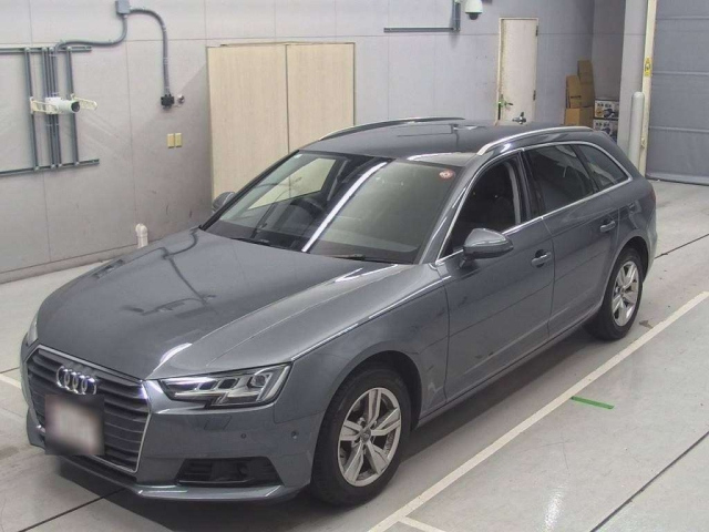 AUDI A4 2016