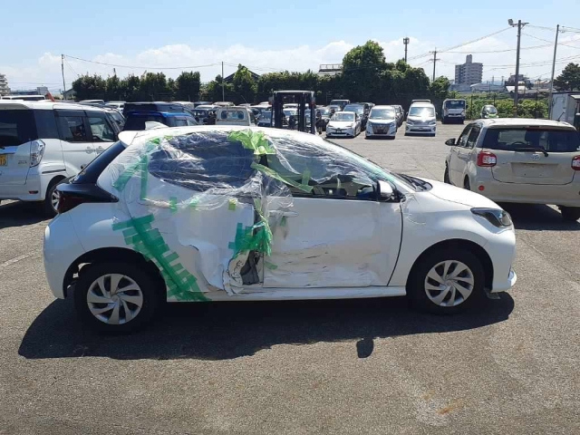 TOYOTA YARIS 2021