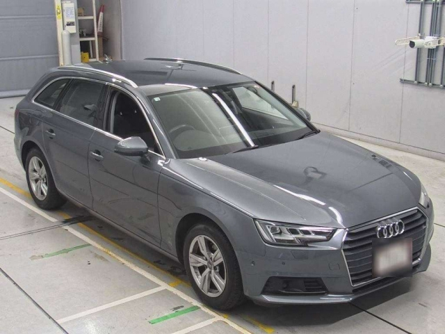 AUDI A4 2016