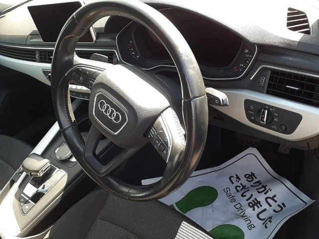 AUDI A4 2016