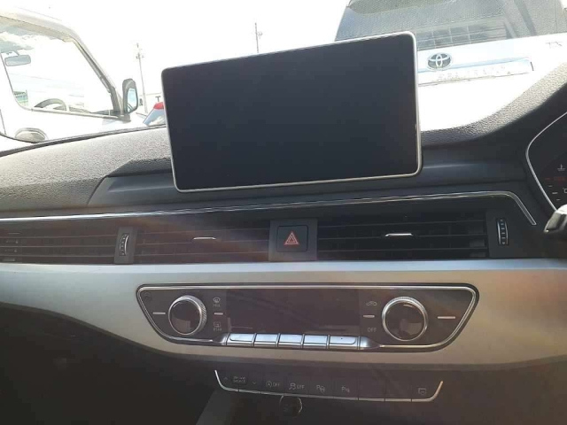 AUDI A4 2016