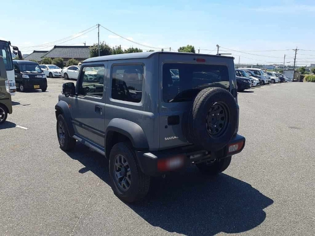 SUZUKI JIMNY SIERRA 2023