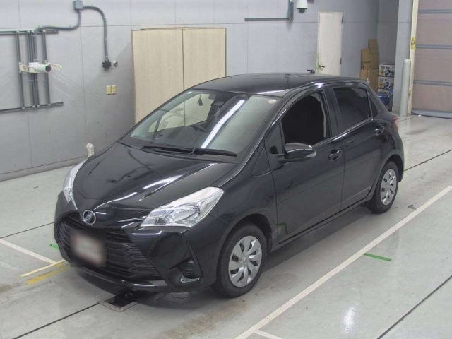 TOYOTA VITZ 2019