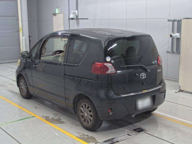 TOYOTA PORTE 2008